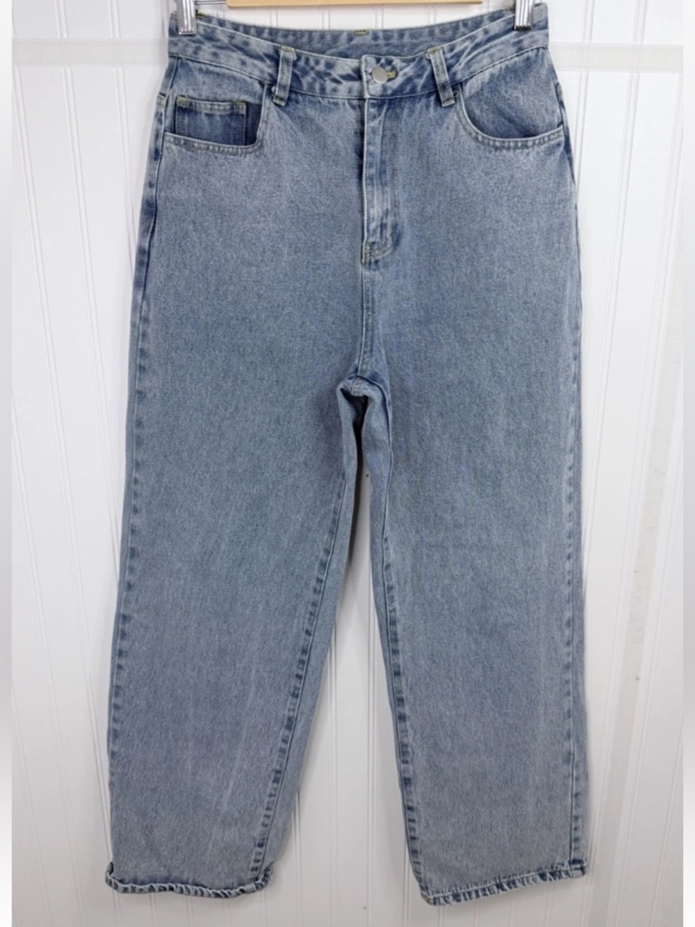 Le Lis High Waisted Medium Light Wash Straight Leg Y2K Embroidered Denim 28x30